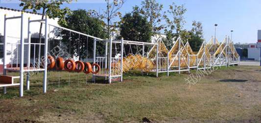 青少年活动中心绳网